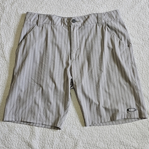 Oakley Other - Mens Oakley Striped Gray Shorts
